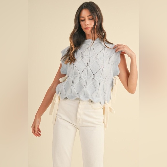 255B. Tie Bow Knit Vest - Blue - Picture 1 of 3